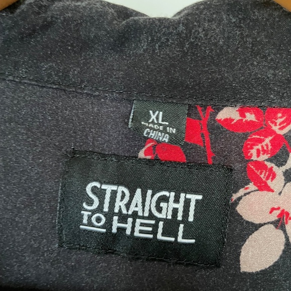 Straight to Hell band of roses button up - Picture 3 of 5